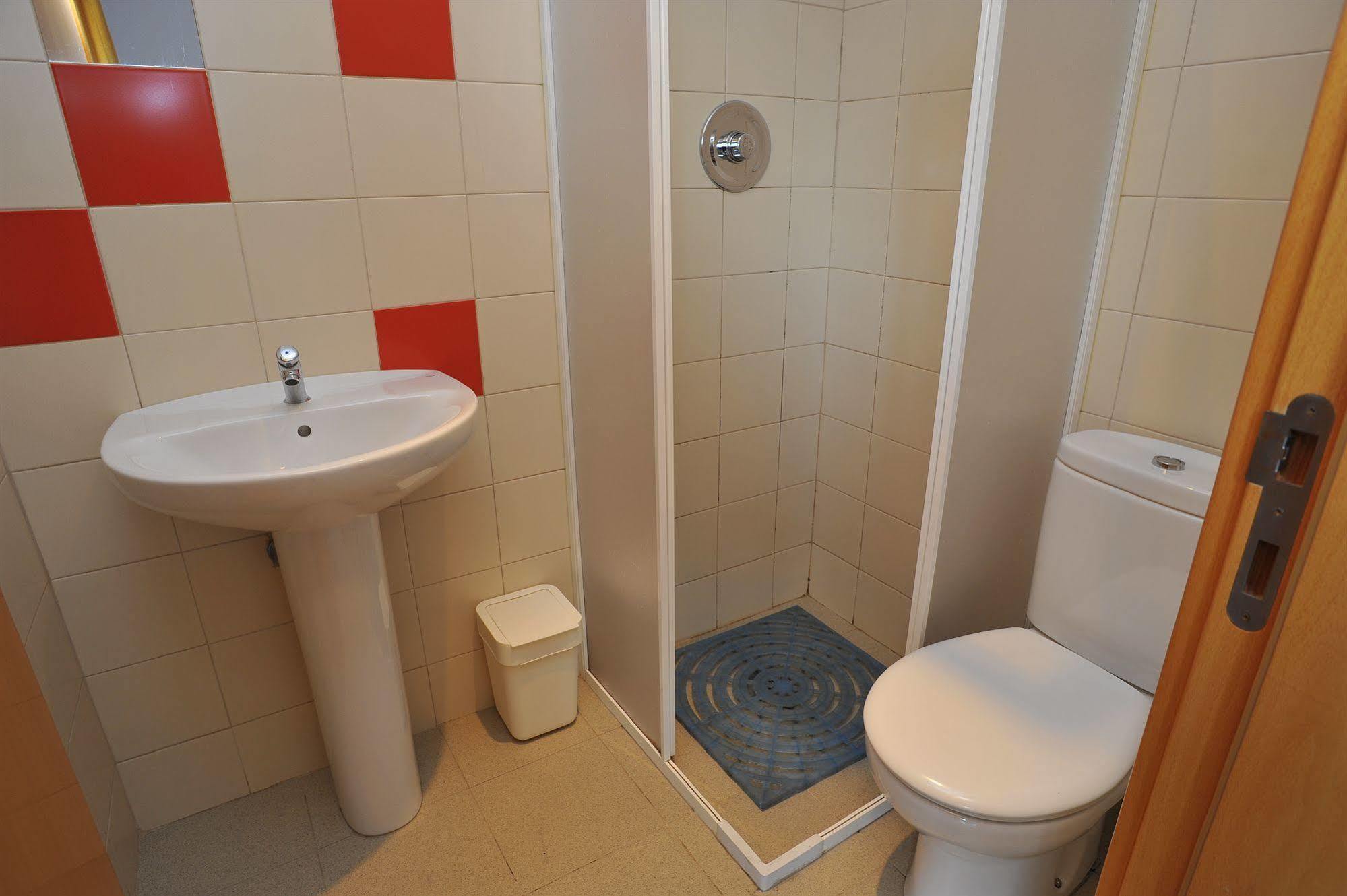 Hans Brinker Hostel