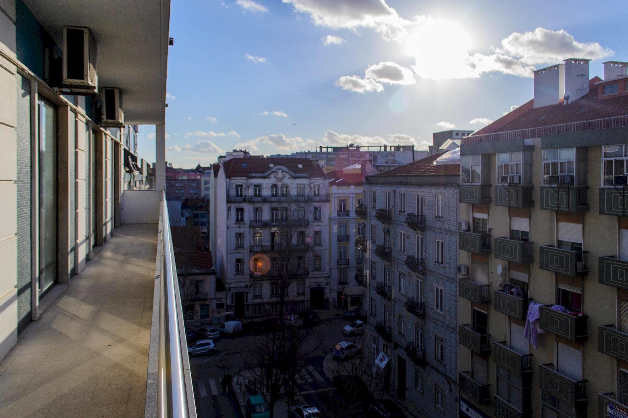 Hans Brinker * Lisbon